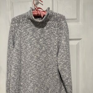 LL Bean Gray/White Cotton sweater